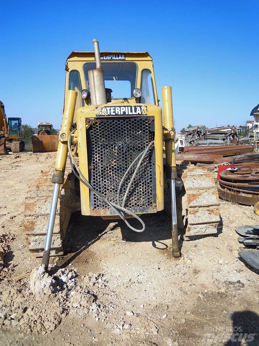 CAT D5B Bulldozer på larvebånd
