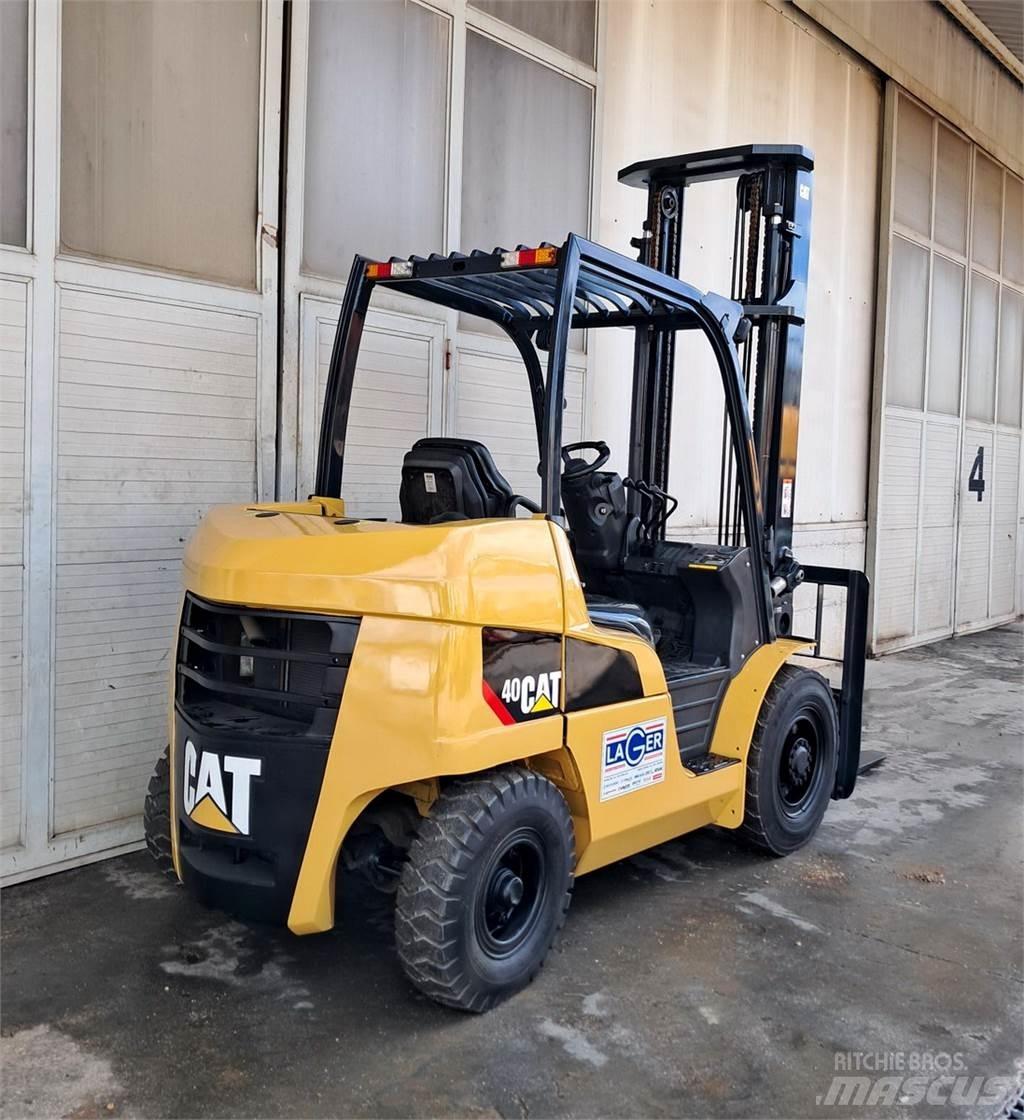 CAT DP40NT Diesel gaffeltrucks
