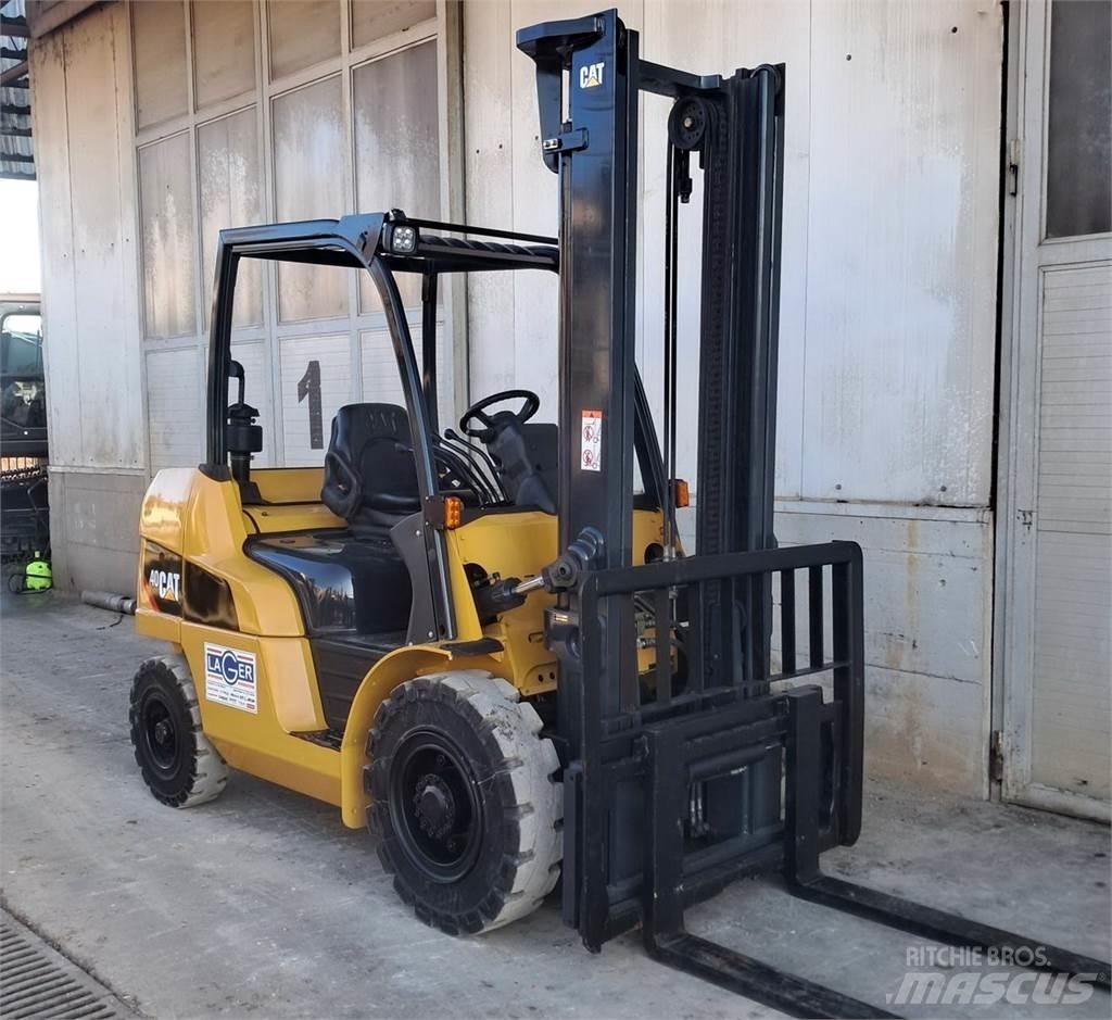 CAT DP40NT Diesel gaffeltrucks