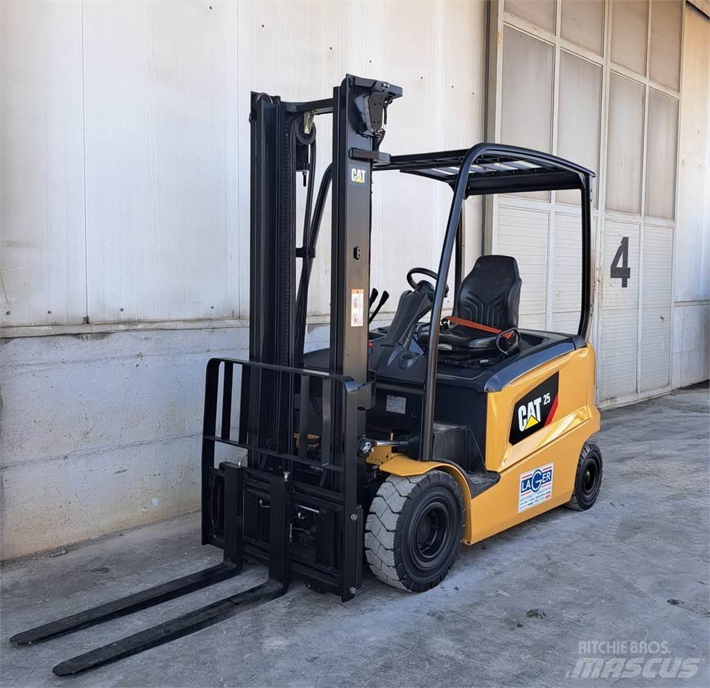 CAT EP25N El gaffeltrucks