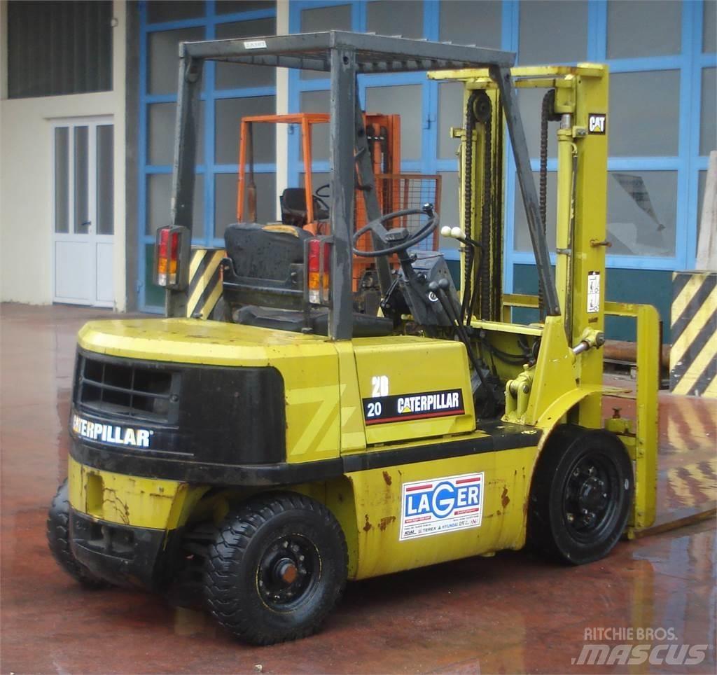 CAT GP20 Gaffeltrucks - andre