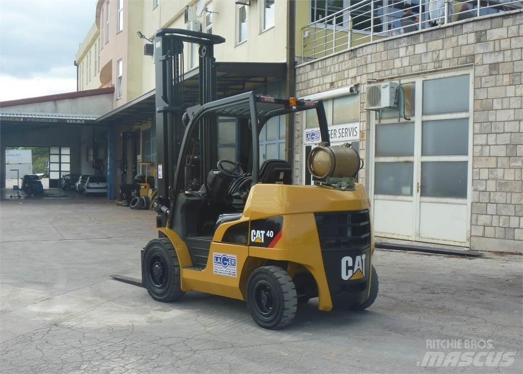 CAT GP40N LPG gaffeltrucks