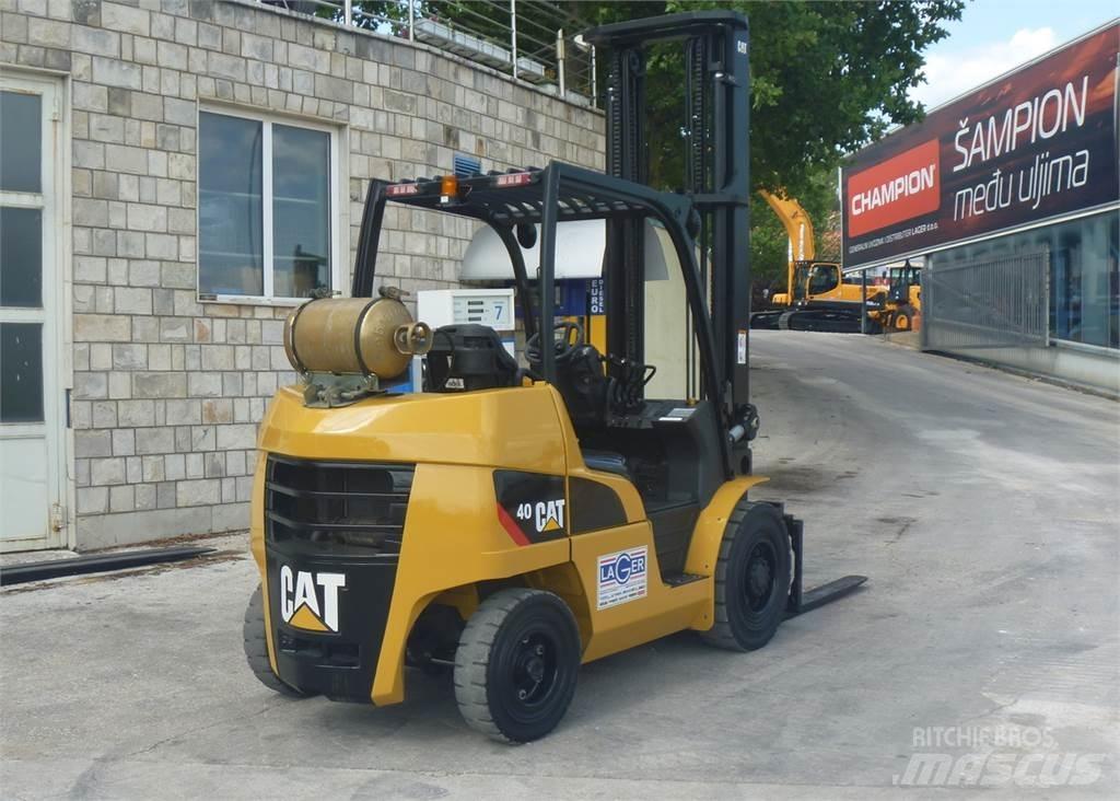CAT GP40N LPG gaffeltrucks