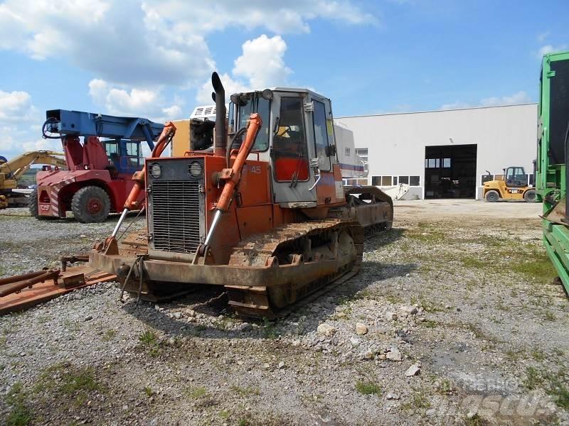 Fiat-Hitachi FD-145-1T Bulldozer på larvebånd