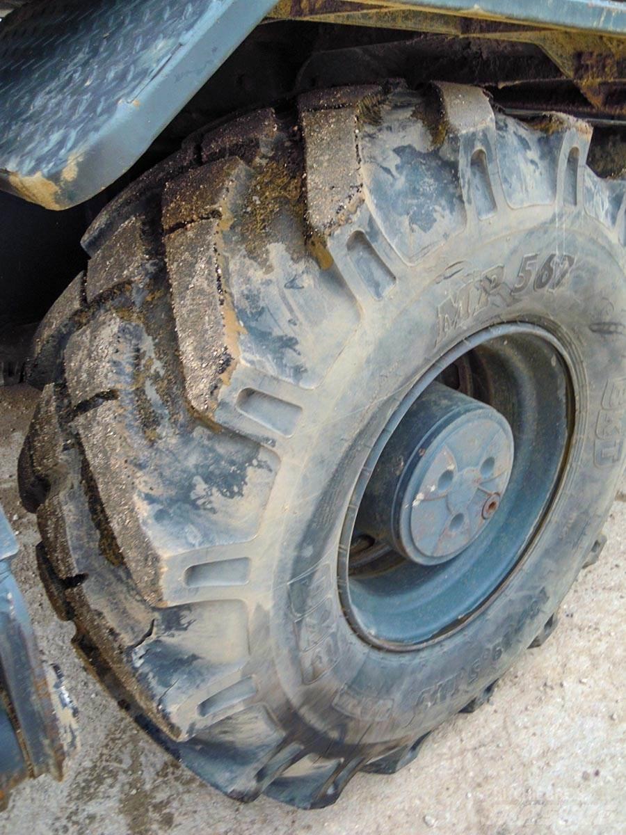 Hyundai R140W-9 Gravemaskiner på hjul