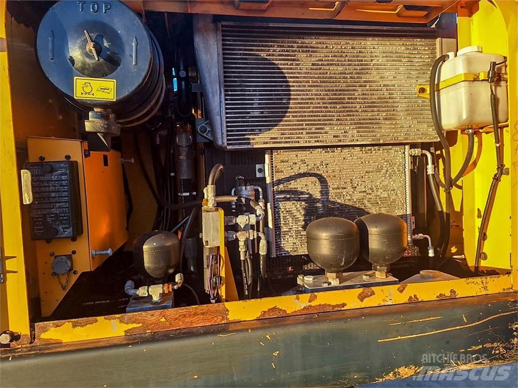 Hyundai R170W-7A Gravemaskiner på hjul