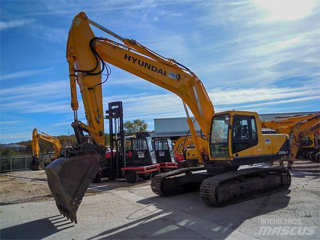 Hyundai R250LC-7 Gravemaskiner på larvebånd