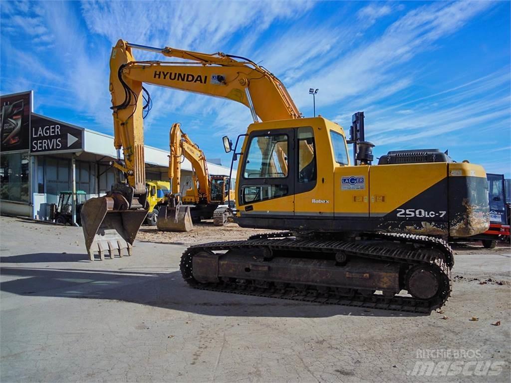 Hyundai R250LC-7 Gravemaskiner på larvebånd