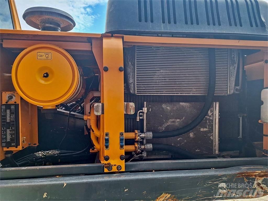 Hyundai R330LC-9 Gravemaskiner på larvebånd
