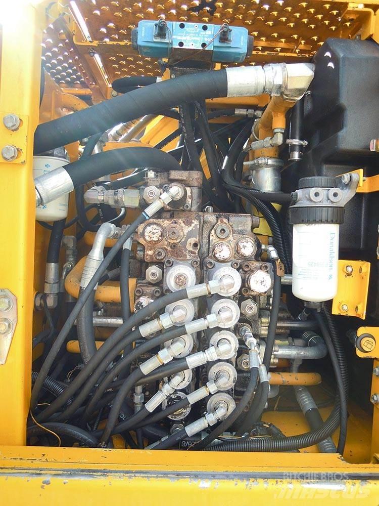 JCB JZ255NC Gravemaskiner på larvebånd