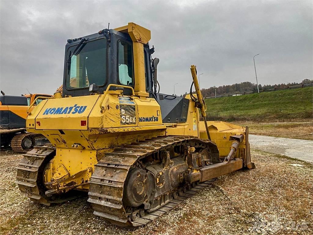 Komatsu D65EX Bulldozer på larvebånd