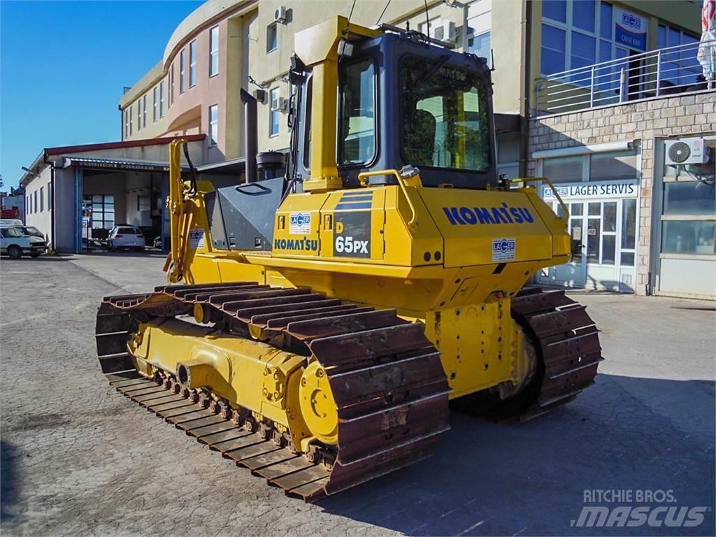 Komatsu D65PX-15EO Bulldozer på larvebånd