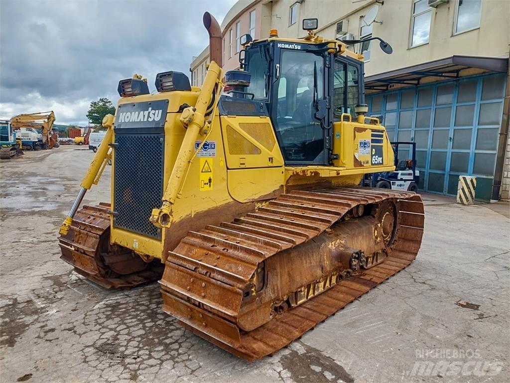 Komatsu D65PX-17 Bulldozer på larvebånd