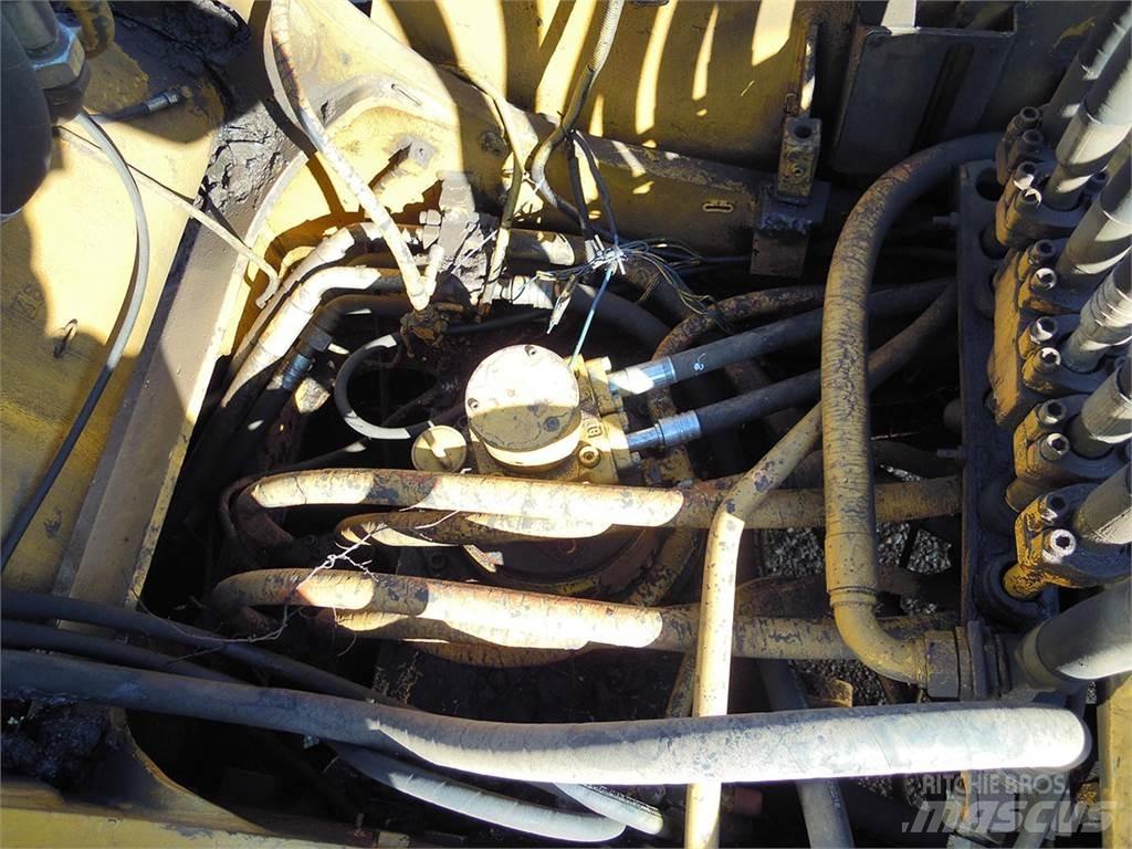 Liebherr R932HDSL Gravemaskiner på larvebånd