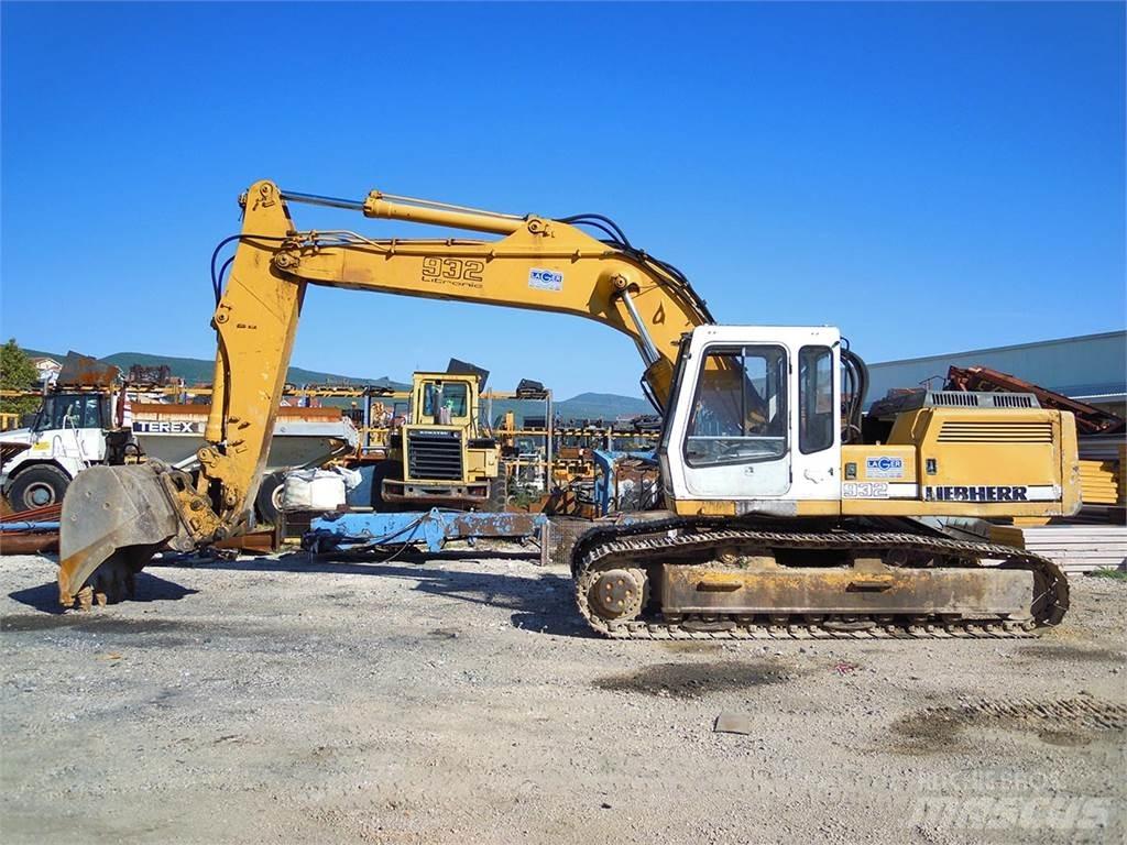 Liebherr R932HDSL Gravemaskiner på larvebånd