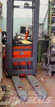Linde L10 El-palleløftere