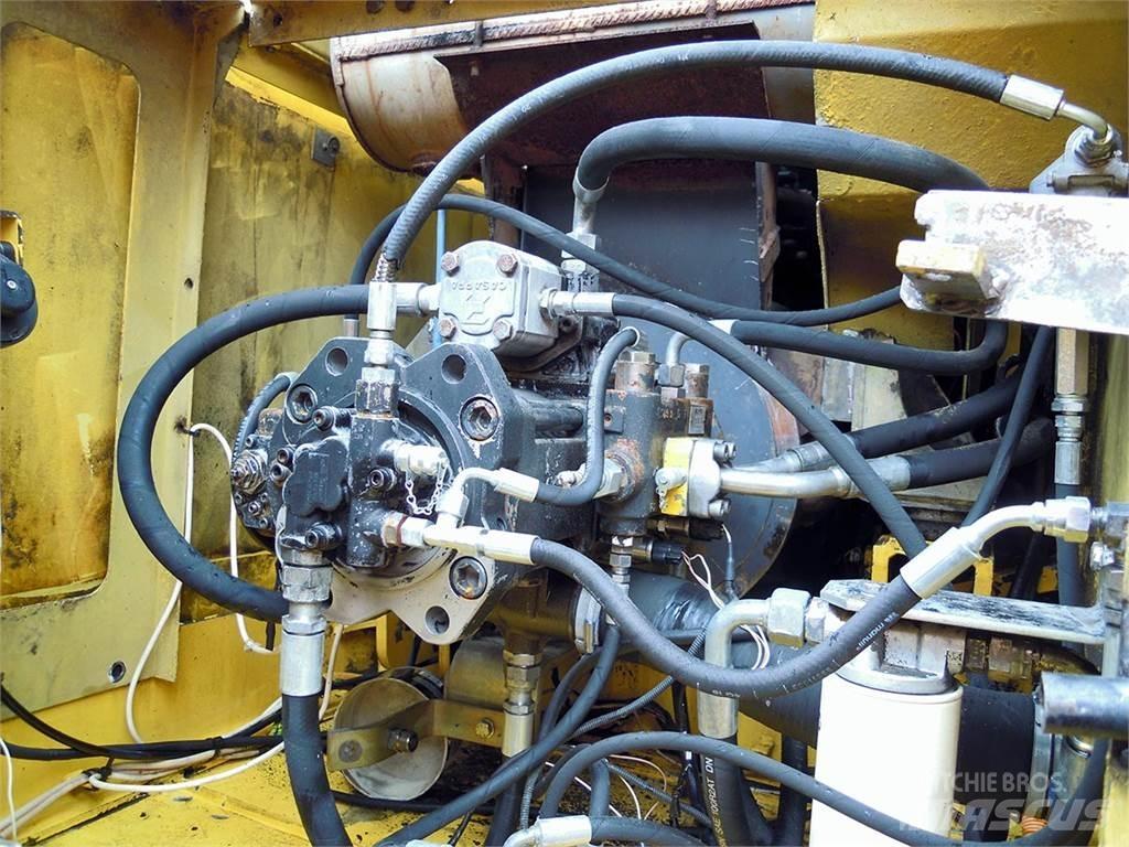 New Holland E305 Gravemaskiner på larvebånd