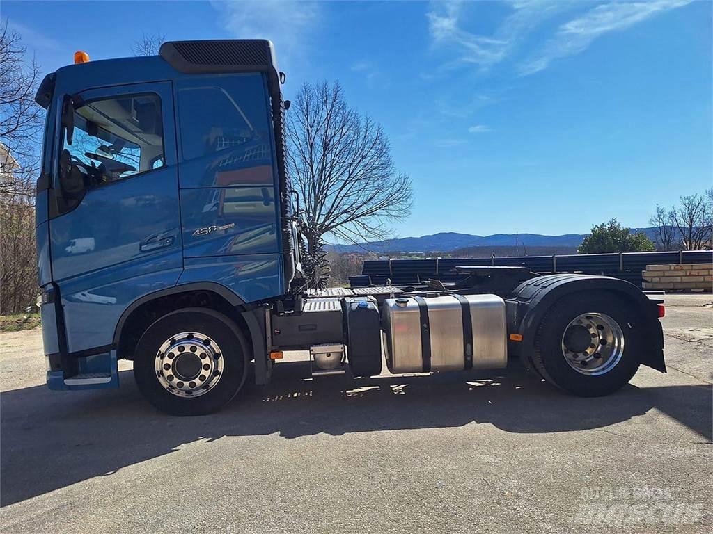 Volvo 460 Lastbiler med tip