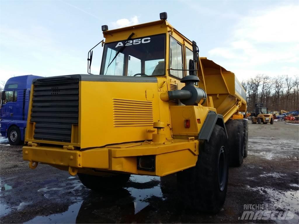 Volvo A25 Terrængående lastbiler