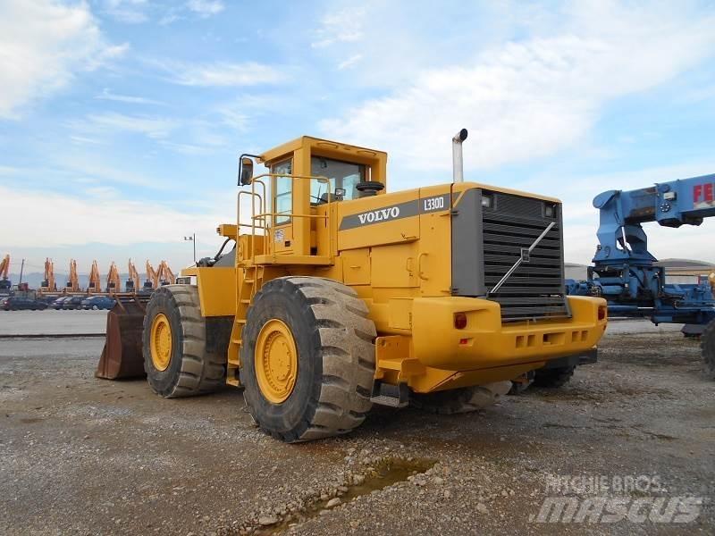 Volvo L330D Læssemaskiner på hjul