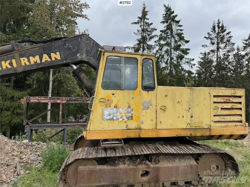 Åkerman H11B Gravemaskiner på larvebånd