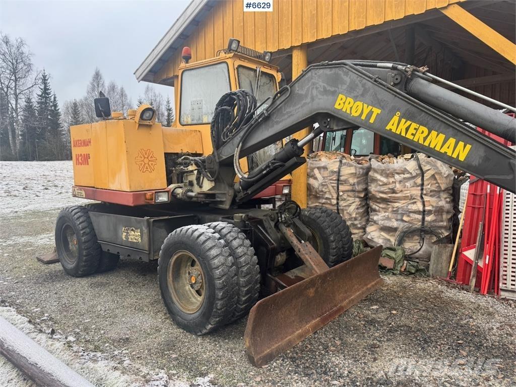 Åkerman H3M Gravemaskiner på larvebånd