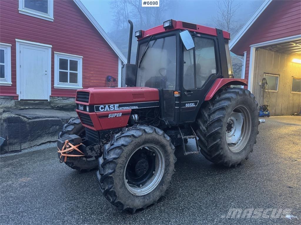 Case IH 685 XL Traktorer