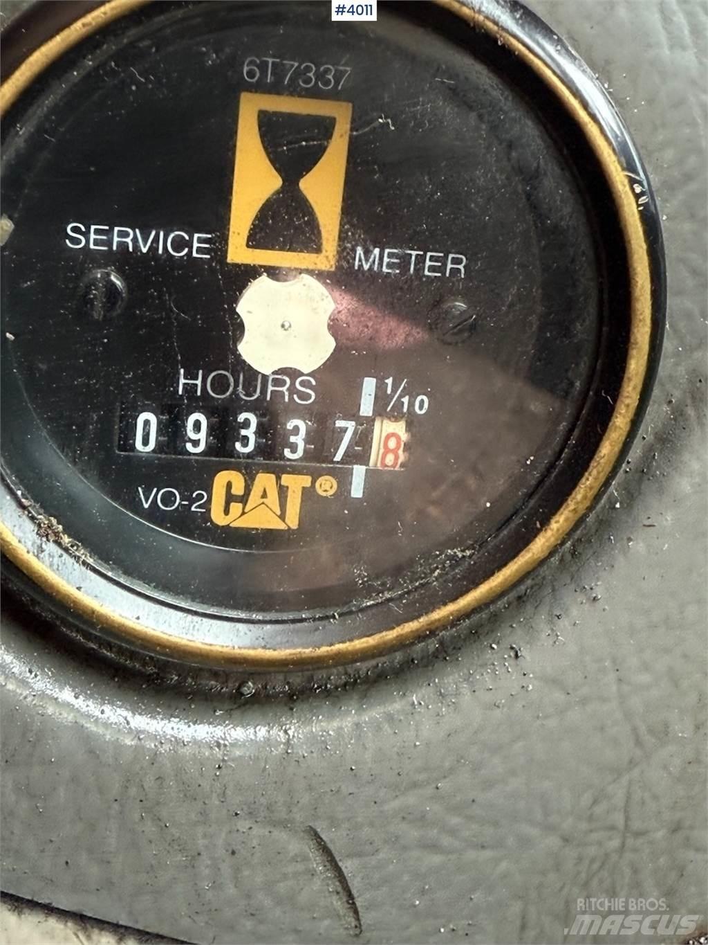 CAT Th83 Gaffeltrucks - andre