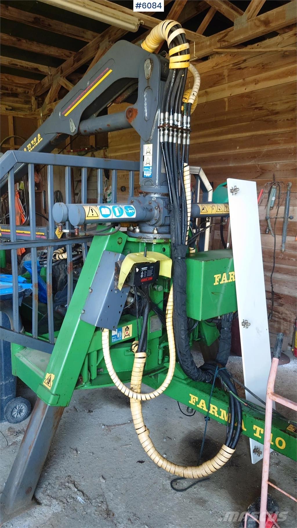 Farma T10 Anhænger til tømmer