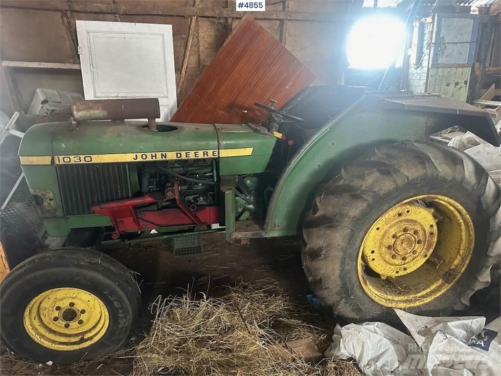 John Deere 1030 Traktorer