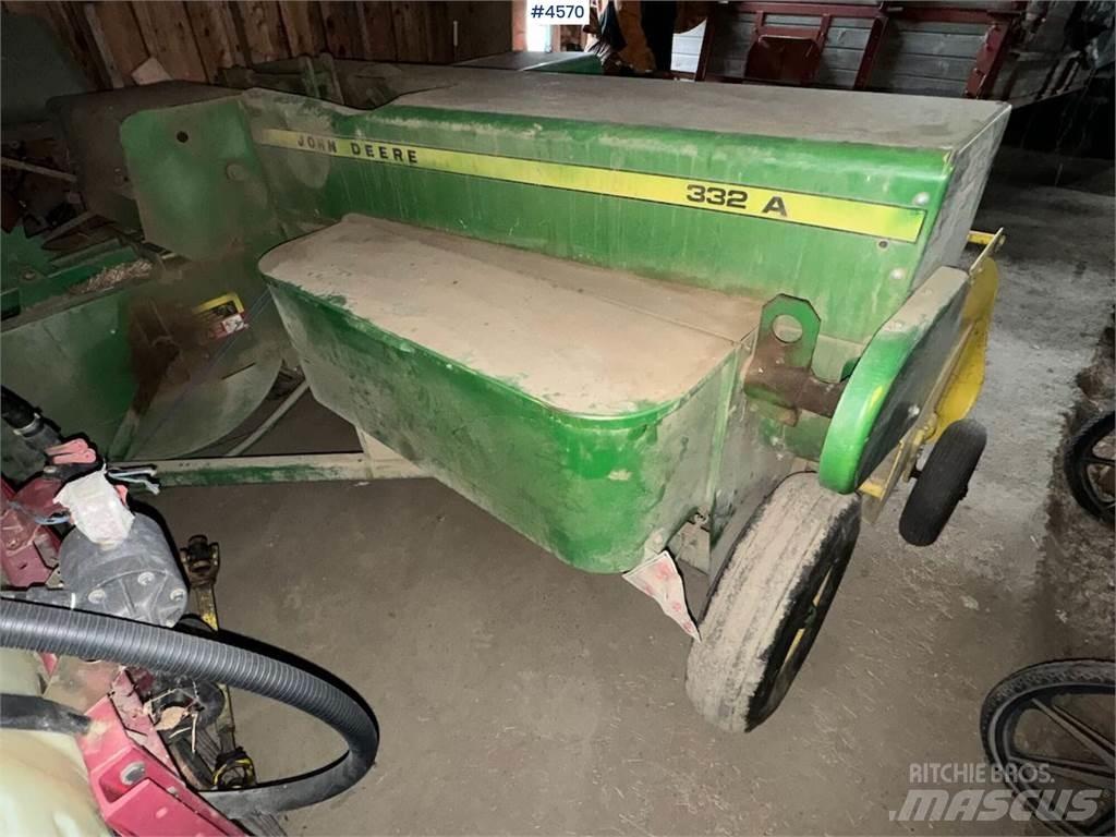 John Deere 332 A Andet høstudstyr