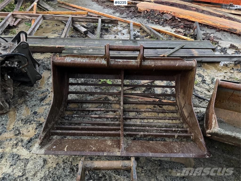 Kato HD 308 US Gravemaskiner på larvebånd