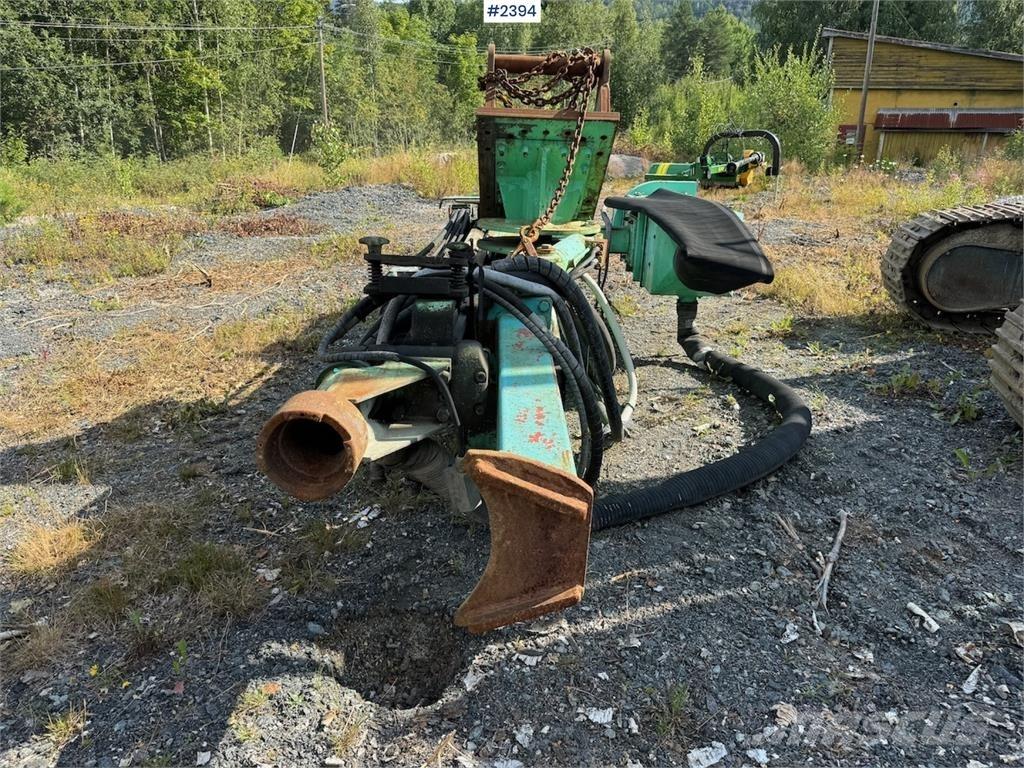 Montabert CPA 225 Gravemaskiner på larvebånd