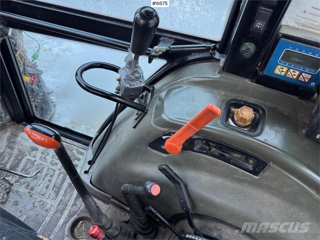 New Holland L 85 Traktorer