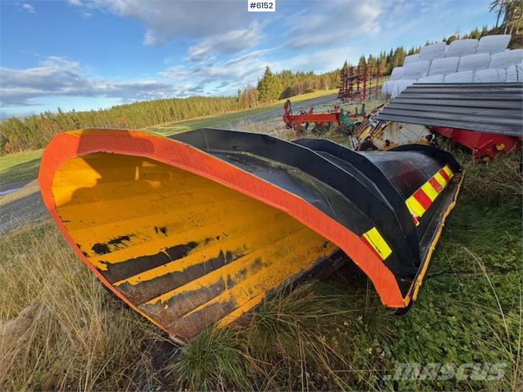  Øveraasen 2651 Sneskovle og -plove