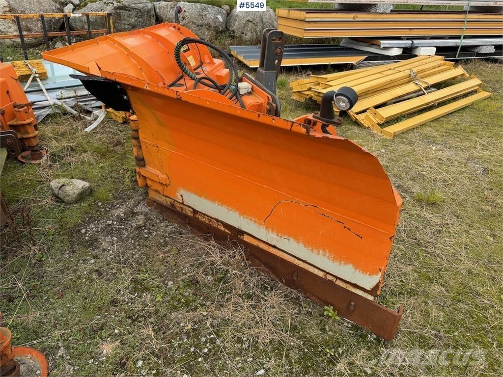Padagas SSVL 32 Sneskovle og -plove