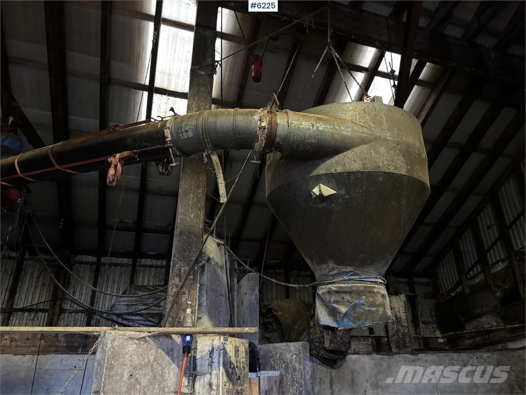 TKS Fylltømmer. Andet tilbehør til traktorer