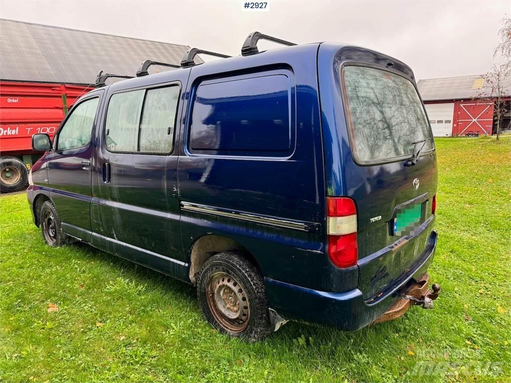 Toyota Hiace Andre