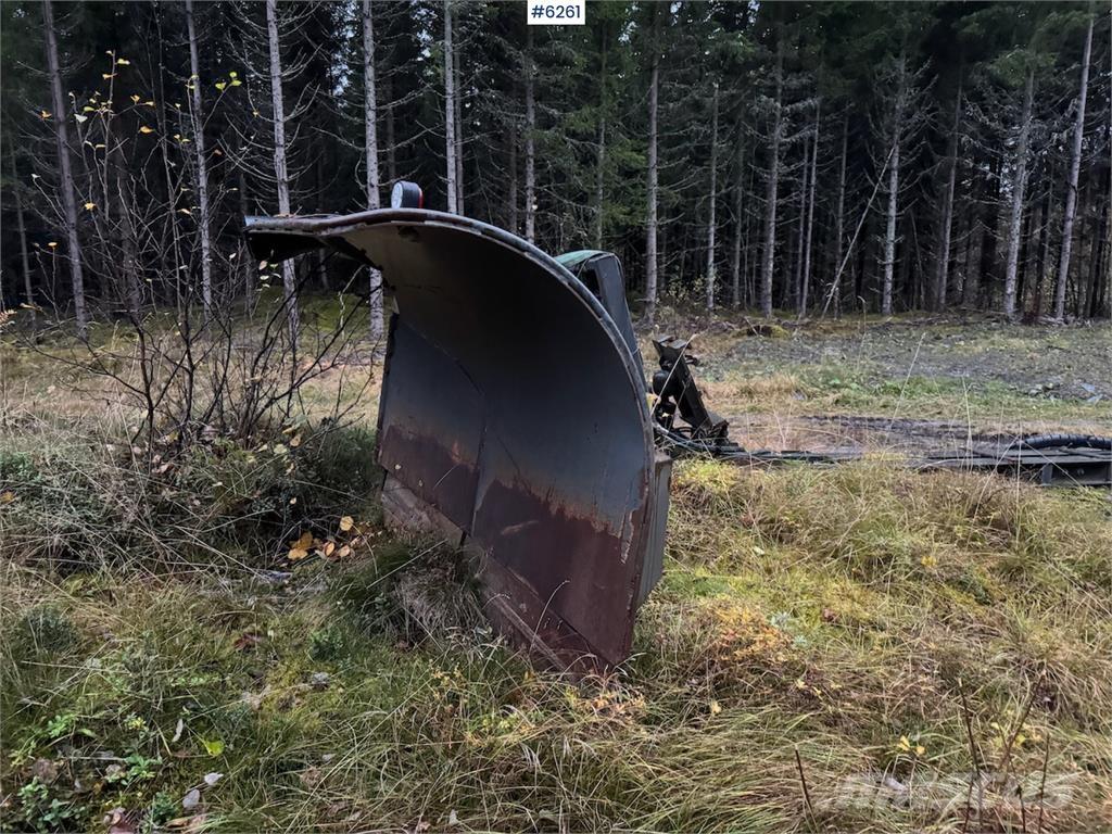 Uni-väg UV-320 Sneskovle og -plove