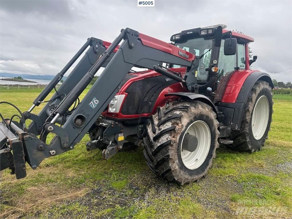 Valtra T213 Traktorer