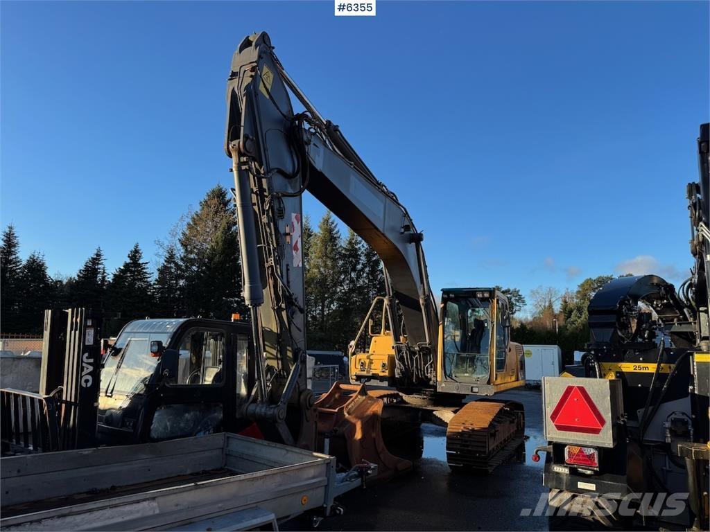 Volvo EC240BNLC Gravemaskiner på larvebånd