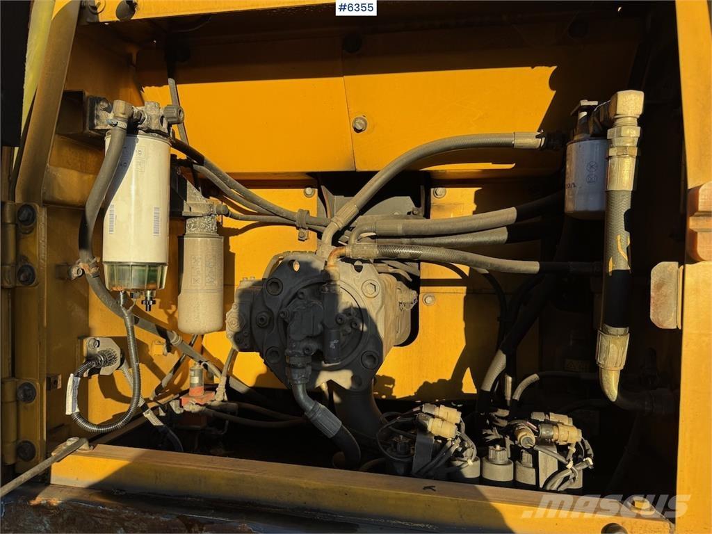 Volvo EC240BNLC Gravemaskiner på larvebånd