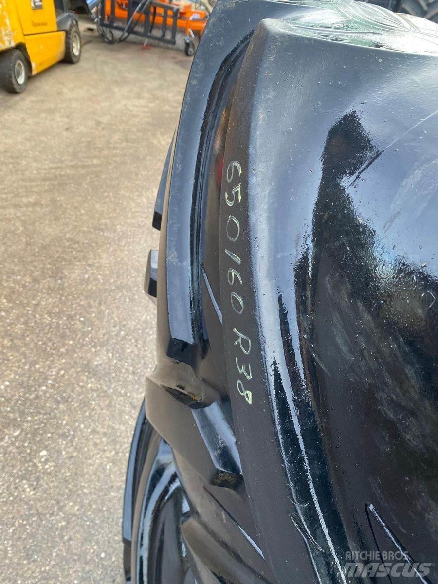 BKT 650/60R38 Hjul, Dæk og Fælge
