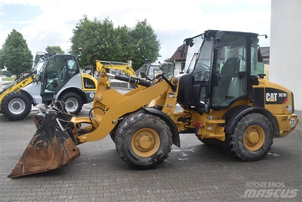 CAT 907M Læssemaskiner på hjul
