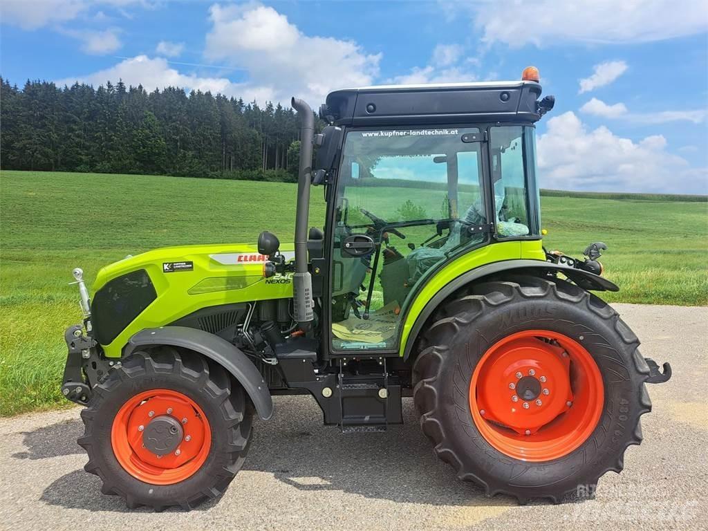 CLAAS Nexos 240 XL Traktorer