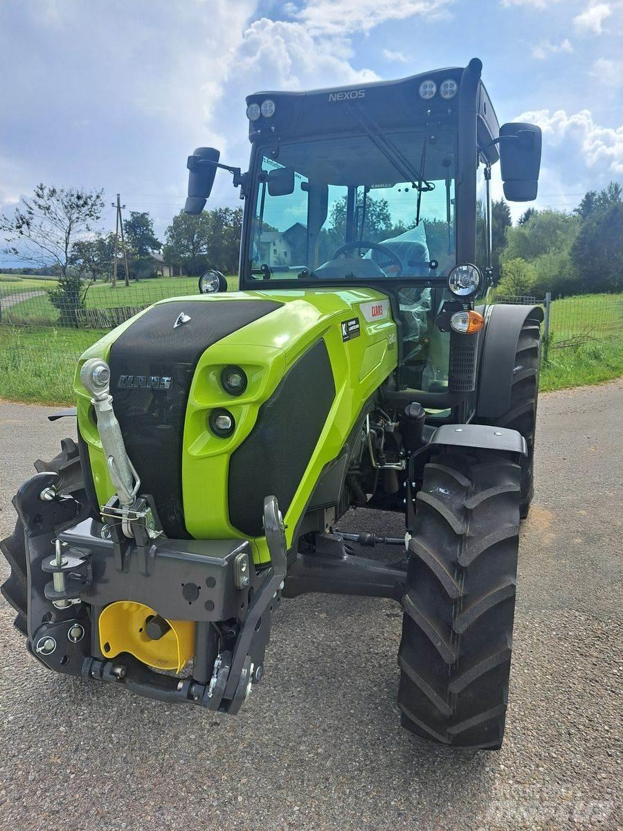 CLAAS Nexos 240 XL Traktorer