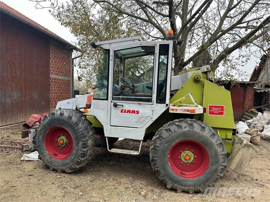 CLAAS Ranger 906 Teleskoplæssere