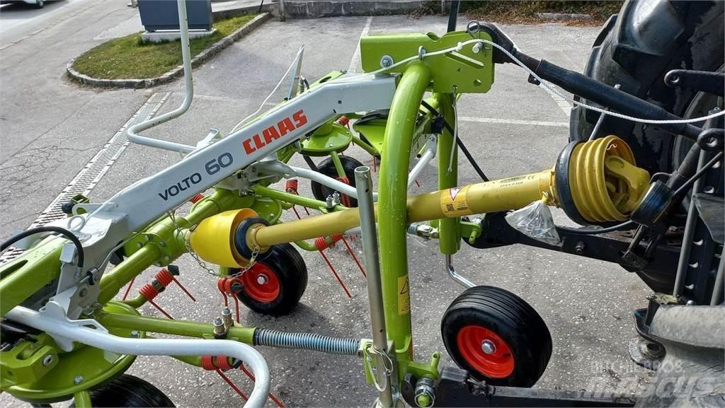 CLAAS Volto 60 River og høvendere