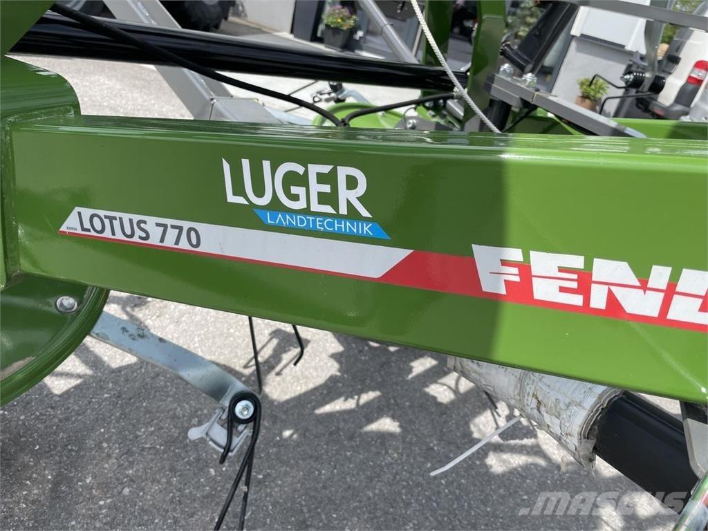 Fendt Lotus 770 River og høvendere
