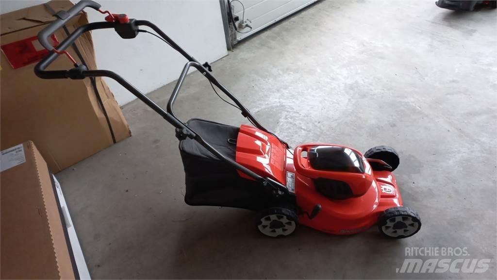 Husqvarna LC 137i Traktorklippere